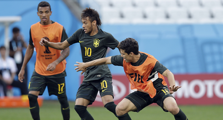 FIFA World Cup 2014: Hosts Brazil kick off campaign against Croatia